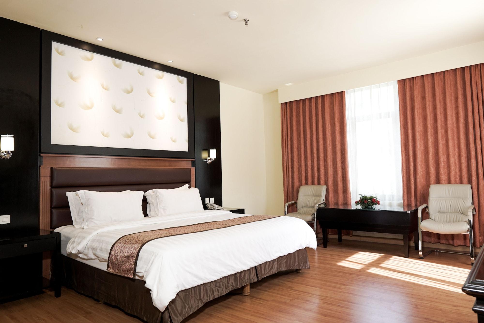 Sari Ater Kamboti Hotel Бандунг Екстер'єр фото