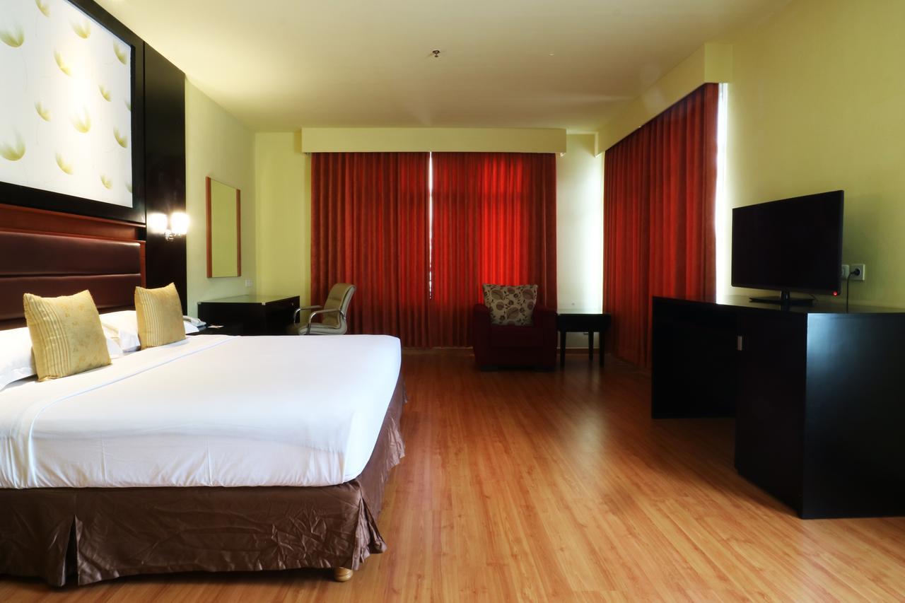 Sari Ater Kamboti Hotel Бандунг Екстер'єр фото