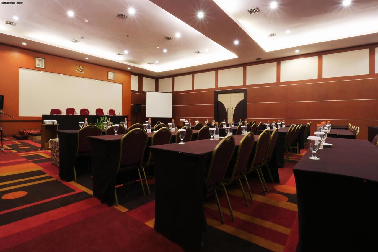 Sari Ater Kamboti Hotel Бандунг Екстер'єр фото