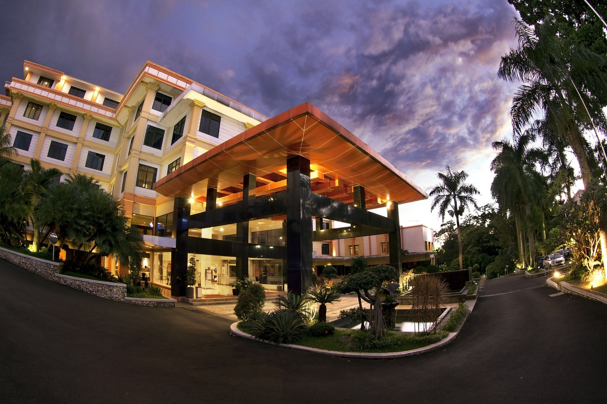 Sari Ater Kamboti Hotel Бандунг Екстер'єр фото